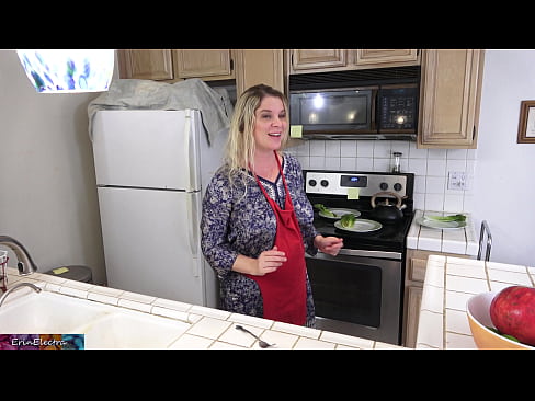 ❤️ Stepmom vachimukama mukitchen before his date Hard porn ❌️